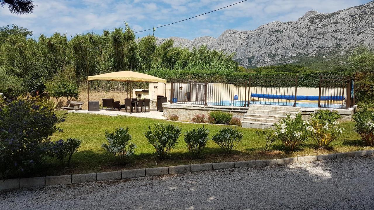 Studio au Pied de la ste Victoire Puyloubier Extérieur photo